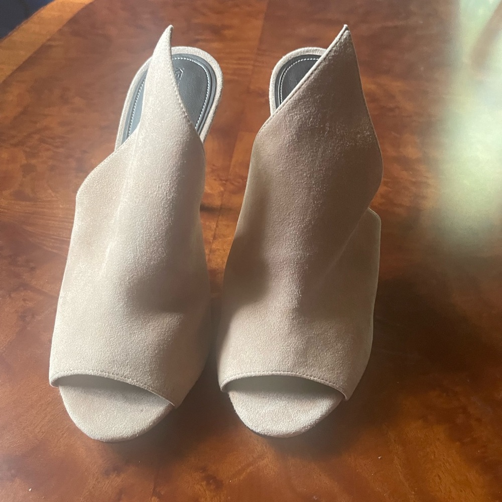 Kendall And Kyle Heels - image 1